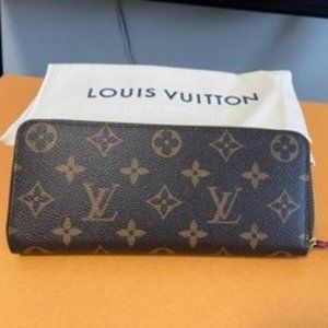 AUTHENTIC LOUIS VUITTON CLASSIC CLEMENCE WALLET